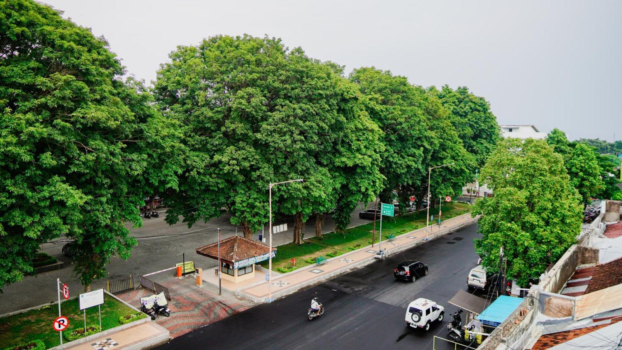 Dormitory Tourism Sritanjung Banyuwangi By Gajahsora Management ภายนอก รูปภาพ