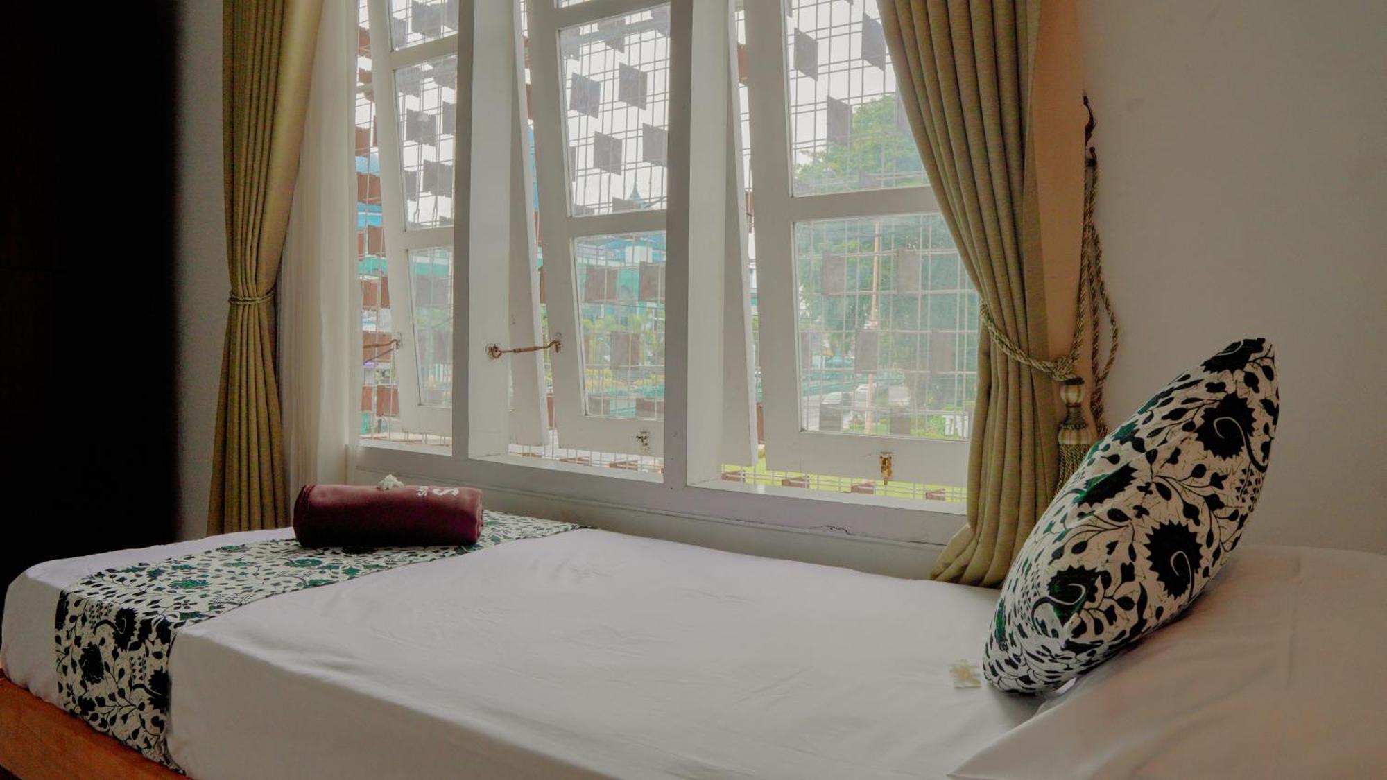 Dormitory Tourism Sritanjung Banyuwangi By Gajahsora Management ภายนอก รูปภาพ